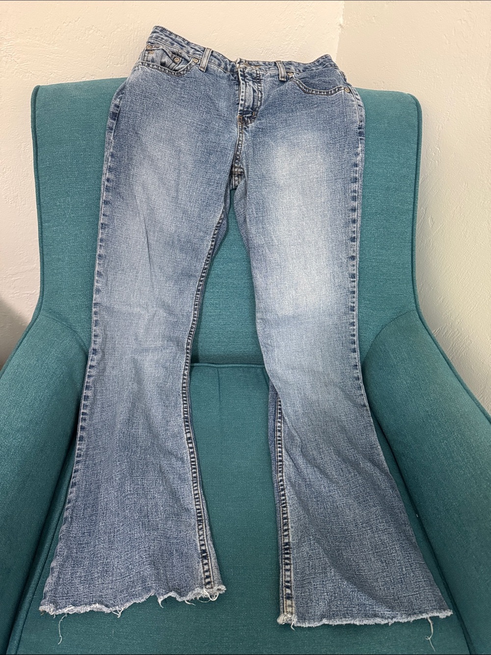 Light Blue Flare Women's Jeans - Distressed size 5 Arizona brand